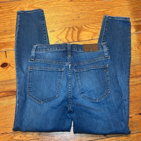 Madewell 9" High-Rise Skinny Crop Jeans - Picture 8 of 9